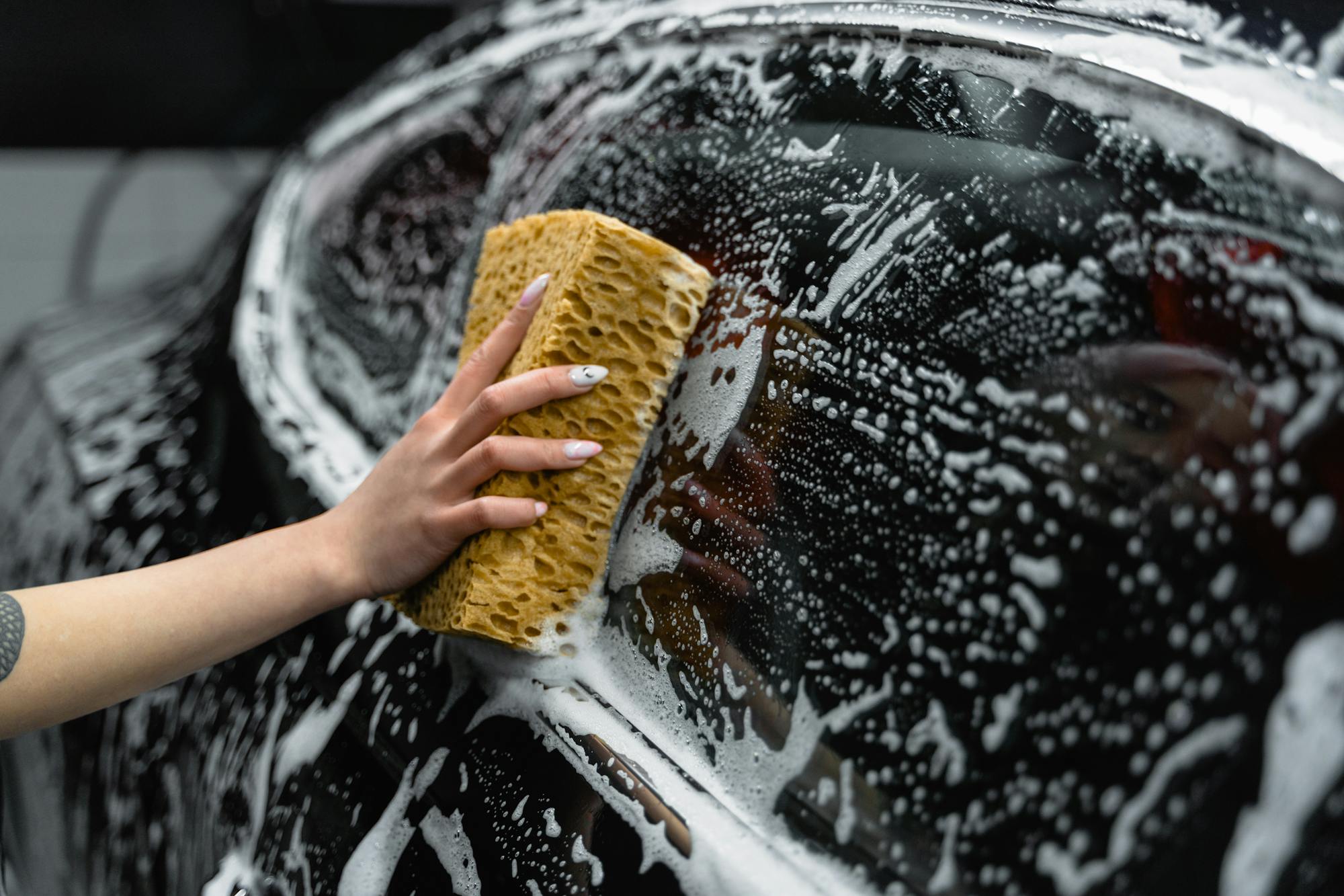 Hand wash process with dense foam