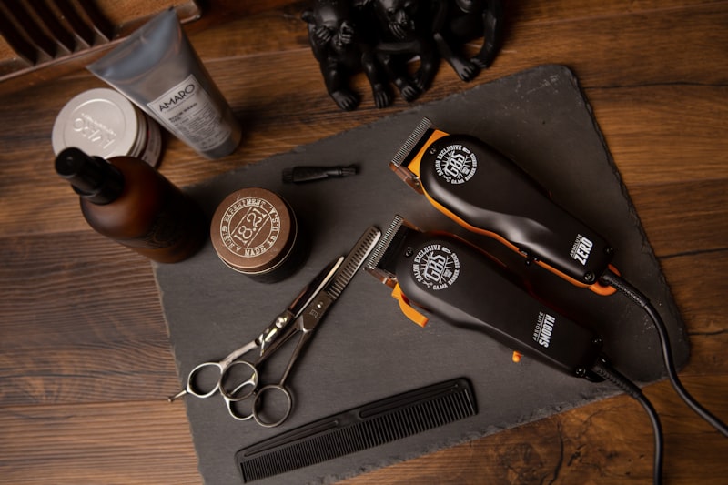 Clipper and scissors setup for grooming